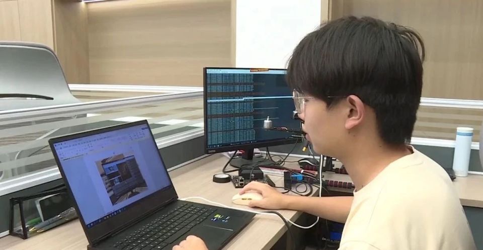 “智慧之眼”賦能無人機(jī)自主飛行，人工智能軟件如何助推低空物流產(chǎn)業(yè)化